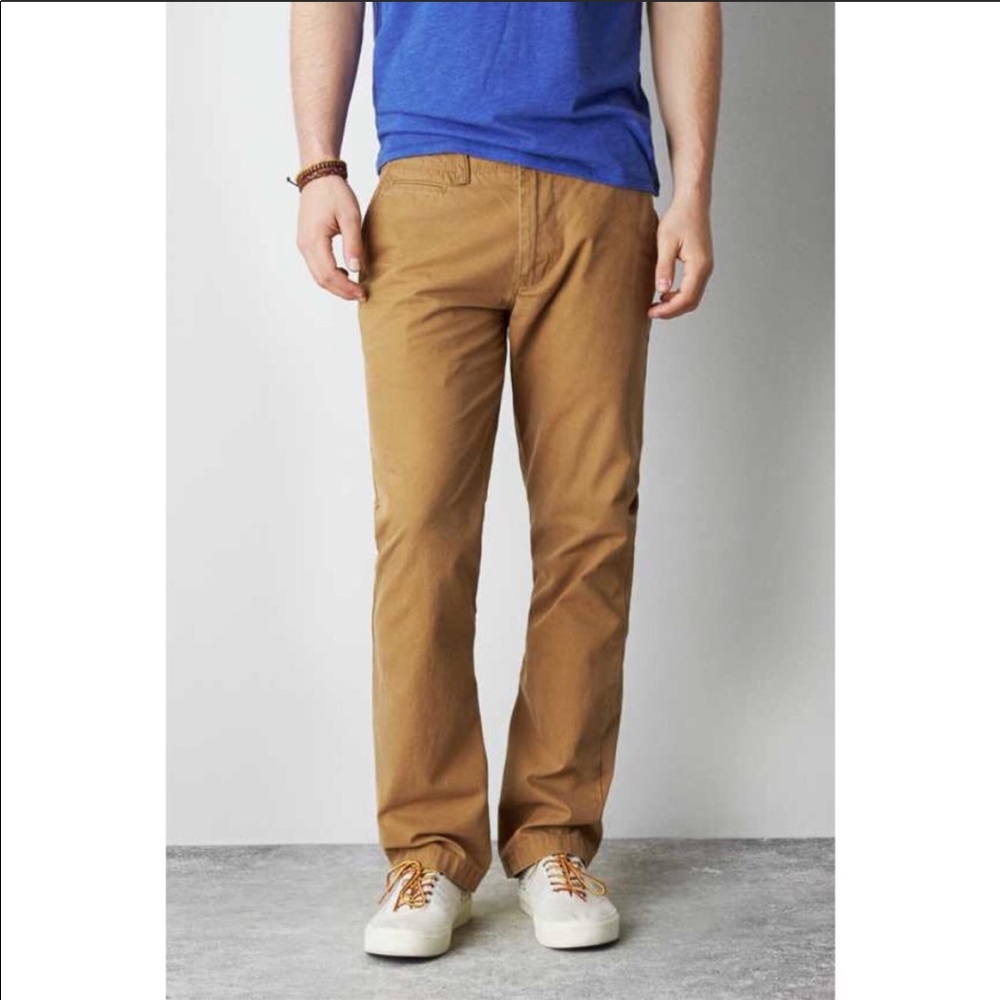 American Eagle Original Straight Khakis